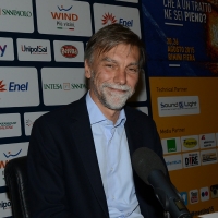 Foto Nicoloro G.   24/08/2015    Rimini    Quinta giornata dell' edizione 2015 del Meeting di C.L. dal titolo ' Di che è mancanza questa mancanza, cuore, che a un tratto ne sei pieno ? '. nella foto il ministro Graziano Delrio che ha partecipato al dibattito 'Scommettere e investire in Italia'.