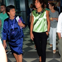 Foto Nicoloro G.   21/08/2015    Rimini  Seconda giornata dell' edizione 2015 del Meeting di C.L. dal titolo ' Di che è mancanza questa mancanza, cuore, che a un tratto ne sei pieno ? '. nella foto la moglie del presidente del Consiglio Agnese Landini in visita al Meeting accolta dal presidente Fondazione Meeting Emilia Guarnieri.
