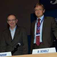 Foto Nicoloro G.   26/08/2015    Rimini    Settima ed ultima giornata dell' edizione 2015 del Meeting di C.L. dal titolo ' Di che è mancanza questa mancanza, cuore, che a un tratto ne sei pieno ? '. nella foto il ministro Pier Carlo Padoan, a sinistra, e Bernhard Scholz, presidente Compagnia delle Opere durante il dibattito ' Italia: una ripresa possibile ! '.