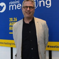 Foto Nicoloro G.   22/08/2015    Rimini  Terza giornata dell' edizione 2015 del Meeting di C.L. dal titolo ' Di che è mancanza questa mancanza, cuore, che a un tratto ne sei pieno ? '. nella foto l' architetto James Biber, progettista del Padiglione U.S.A. all' Expo, che ha partecipato all' incontro sul tema ' L' Io espressione di autenticita': il Design sintesi di storia e cultura '.