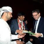 Foto Nicoloro G.27/03/2019   Ravenna   XIV edizione dell' OMC - Offshore Mediterranean Conference -. nella foto il sottosegretario Giancarlo Giorgetti riceve in dono da rappresentanti della delegazione dell' Oman due volumi illustrati del loro Paese.
