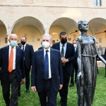 Foto Nicoloro G.   11/09/2021   Ravenna   Intervento del governatore della Banca d\' Italia al Festival Dante 2021. nell\' ambito delle Celebrazioni del 700° anniversario della morte del Sommo Poeta. nella foto da sinistra il presidente ABI Antonio Patuelli, il governatore della Banca d\' Italia Ignazio Visco e il sindaco Michele de Pascale.