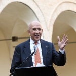 Foto Nicoloro G.   11/09/2021   Ravenna   Intervento del governatore della Banca d' Italia al Festival Dante 2021, nell' ambito delle Celebrazioni del 700° anniversario della morte del Sommo Poeta. nella foto il presidente ABI Antonio Patuelli.