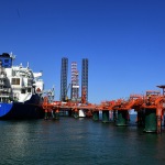 08/04/2025   Ravenna   Giornata di apertura dell' edizione 2025 dell' OMC - Offshore Mediterranean Conference. nella foto la nave rigassificatrice BW Singapore ormeggiata a 8,5 chilometri al largo di Ravenna.