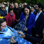 Foto Nicoloro G.   23/05/2025   Ravenna   Chiusura della campagna elettorale del PD per l' elezione del sindaco. nella foto la segretaria nazionale del PD Elly Schlein si intrattiene con una sua simpatizzante