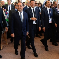 Foto Nicoloro G.  21/06/2015  Milano  Visita all' Expo del presidente della Repubblica francese. nella foto da sinistra il presidente Francois Hollande, il premier Matteo Renzi e il commissario unico di Expo 2015 Giuseppe Sala.