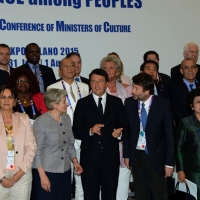 Foto Nicoloro G.  31/07/2015   Milano    Nell\' ambito di Expo 2015 si svolge la Conferenza Internazionale dei ministri della Cultura di piÃ¹ di 80 paesi presenti. nella foto  il presidente Matteo Renzi e il ministro Dario Franceschini nell foto di gruppo.