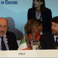 Foto Nicoloro G.  01/08/2015   Milano    Seconda giornata della Conferenza Internazionale dei ministri della Cultura di piÃ¹ di 80 paesi presenti all' Expo. nella foto il semiologo Umberto Eco e il ministro Dario Franceschini