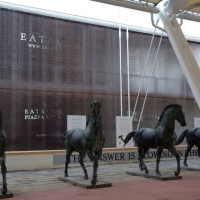 Foto Nicoloro G.   05/05/2015    Milano   Expo Milano 2015 si apre al mondo e si mette in mostra. nella foto i cavalli di Eatily.