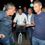 Foto Nicoloro G.   03/08/2019   Cervia ( Ra )   Festa della Lega Romagna. nella foto il ministro Matteo Salvini, al suo arrivo in bicicletta, si fa largo a fatica tra la folla che lo aspettava aiutato dalle forze dell\' ordine.