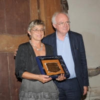 Foto Nicoloro G. 19/06/2011 Forlimpopoli (FC) Nell\' ambito della quindicesima Festa Artusiana e del centenario artusiano serata di consegna del tradizionale \" Premio Marietta ad honorem \" al giornalista Michele Serra e alla gastronoma Paola Gho. nella foto Paola Gho – Alberto Capatti