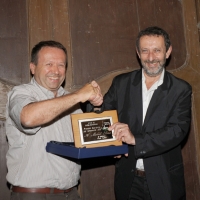 Foto Nicoloro G. 19/06/2011 Forlimpopoli (FC) Nell\' ambito della quindicesima Festa Artusiana e del centenario artusiano serata di consegna del tradizionale \" Premio Marietta ad honorem \" al giornalista Michele Serra e alla gastronoma Paola Gho. nella foto Massimo Montanari – Michele Serra
