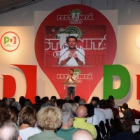 Foto Nicoloro G. 02/09/2013 Bologna Festa del PD di Bologna con l’ intervento del sindaco di Firenze Matteo Renzi. nella foto Matteo Renzi e una veduta della platea 