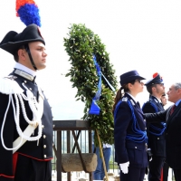 Foto Nicoloro G. 25/04/2013 Marzabotto ( Bologna ) Celebrazione della Festa della Liberazione in questo paese che durante la Seconda guerra mondiale subì una strage perpetrata dai nazisti. nella foto Il Presidente del Senato, Pietro Grasso rende omaggio ai caduti nella strage