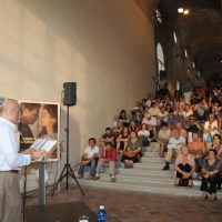 Foto Nicoloro G. 17/06/2011 Bagnacavallo (RA) " Festa della politica " organizzata dal PD tra dibattiti, mostre e cucina regionale. nella foto L'intervento di Ivano Marescotti