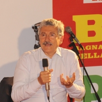 Foto Nicoloro G. 17/06/2011 Bagnacavallo (RA) " Festa della politica " organizzata dal PD tra dibattiti, mostre e cucina regionale. nella foto Massimo D'Alema