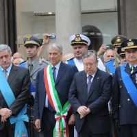 Foto Nicoloro G. 02/06/2011 Milano Celebrazione della Festa della Repubblica in piazza Duomo alla presenza delle piu\' alte cariche dell\' amministrazione e delle Forze Armate. nella foto Guido Podesta\' – Giuliano Pisapia – Gian Valerio Lombardi – Nello Barale