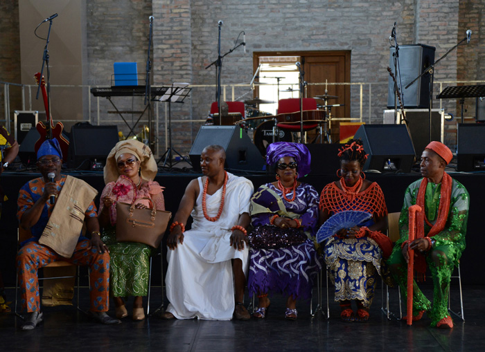 Foto Nicoloro G.  08/06/2014   Ravenna    Terza ed ultima giornata dell' ottava edizione del       " Festival delle Culture " che quest' anno affronta le tematiche della partecipazione, della convivenza e dell' incontro, per un arricchimento collettivo. nella foto un gruppo di appartenenti alla ComunitÃ   EDO mette in scena un matrimonio della loro tradizione.