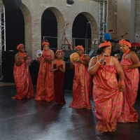 Foto Nicoloro G.  08/06/2014   Ravenna    Terza ed ultima giornata dell\' ottava edizione del       \" Festival delle Culture \" che quest\' anno affronta le tematiche della partecipazione, della convivenza e dell\' incontro, per un arricchimento collettivo. nella foto un gruppo di donne nigeriane interculturali presentano danze tradizionali.