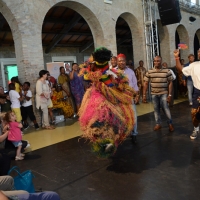 Foto Nicoloro G.  08/06/2014   Ravenna    Terza ed ultima giornata dell' ottava edizione del       " Festival delle Culture " che quest' anno affronta le tematiche della partecipazione, della convivenza e dell' incontro, per un arricchimento collettivo. nella foto un momento di una danza tribale con un costume rituale tradizionale.