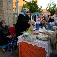 Foto Nicoloro G.  08/06/2014   Ravenna    Terza ed ultima giornata dell' ottava edizione del       " Festival delle Culture " che quest' anno affronta le tematiche della partecipazione, della convivenza e dell' incontro, per un arricchimento collettivo. nella foto uno stand di degustazione di dolci tradizionali e thÃ¨ alla menta.