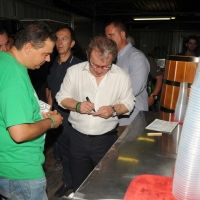 Foto Nicoloro G. 26/07/2012 Marina di Ravenna Il neo segretario federale Roberto Maroni interviene alla festa nazionale della Lega Nord Romagna. nella foto Roberto Maroni e alcuni militanti