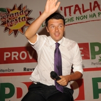 Foto Nicoloro G. 03/09/2012 Ravenna Nell’ ambito della Festa Provinciale del PD di Ravenna si è svolto un seguitissimo incontro che ha visto i sindaci di Firenze, Ravenna e Imola dibattere sul tema ” L’ Italia dei Comuni ”. nella foto Matteo Renzi, Sindaco di Firenze