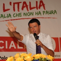 Foto Nicoloro G. 03/09/2012 Ravenna Nell’ ambito della Festa Provinciale del PD di Ravenna si è svolto un seguitissimo incontro che ha visto i sindaci di Firenze, Ravenna e Imola dibattere sul tema ” L’ Italia dei Comuni ”. nella foto Matteo Renzi, Sindaco di Firenze