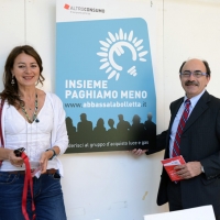Foto Nicoloro G. 07/06/2013 Ferrara Al via la prima edizione di " Ferrara Altroconsumo Festival " organizzata dall' associazione senza scopo di lucro Altroconsumo. Tre giorni di dibattiti ed incontri per informare e tutelare i consumatori. nella foto Rosanna Massarenti – Paolo Martinello