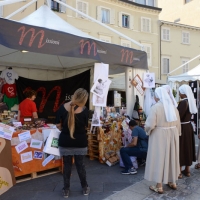Foto Nicoloro G. 28/09/2013 Rimini Quinta edizione del Festival Francescano dedicato al tema del ” cammino ” affrontato nelle sue connotazioni più vicine al francescanesimo e cioè l’ ospitalità, l’ itineranza, il pellegrinaggio. nella foto Uno stand 