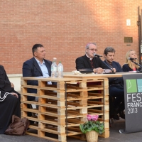 Foto Nicoloro G. 28/09/2013 Rimini Quinta edizione del Festival Francescano dedicato al tema del ” cammino ” affrontato nelle sue connotazioni più vicine al francescanesimo e cioè l’ ospitalità, l’ itineranza, il pellegrinaggio. nella foto Francesco Lambiasi – Andrea Gnassi – Gloria Lisi  