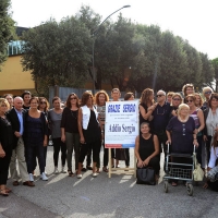 Foto Nicoloro G.    18/09/2015   Ravenna    Si sono svolti i funerali di Sergio Guerra, \' l\' ultimo artigiano del Volley \' tra i piu\' vittoriosi di tutti i tempi entrato nei Guinness dei primati. nelle foto una foto di gruppo delle sue ragazze con le quali vinse prestigiosi trofei.