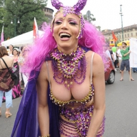 Foto Nicoloro G.  12/06/2010 Milano  Manifestazione del \" gay-pride \" con corteo da piazza Castello a piazza Duomo. nella foto Partecipante alla manifestazione