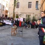 Foto Nicoloro G.   25/11/2023   Ravenna   Nella giornata internazionele per l\' eliminazione della violenza contro le donne si e\' svolta una manifestazione con corteo per le strade della citta\'. nella foto il sindaco di Ravenna Michele de Pascale interviene in chiusura della manifestazione.