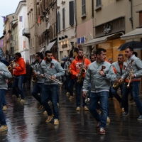 Foto Nicoloro G.  02/05/2014  Rimini     Aperta ufficialmente la tre giorni organizzata dalla CGIL \" Giornate del Lavoro \" tra incontri, concerti, dibattiti, idee. nella foto la P Funking Band che in apertura della manifestazione ha attraversato il centro di Rimini con una esibizione molto applaudita.