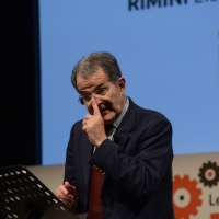 Foto Nicoloro G.  03/05/2014   Rimini      Seconda delle tre " Giornate del Lavoro " organizzate dalla CGIL, tra incontri, concerti, dibattiti, idee. nella foto Romano Prodi che ha tenuto una " lectio magistralis " sulle politiche sbagliate.
