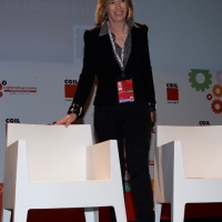 Foto Nicoloro G.  04/05/2014   Rimini     Ultima delle tre " Giornate del Lavoro " organizzate dalla CGIL, tra incontri, concerti, dibattiti, idee. nella foto il ministro Stefania Giannini che ha incontrato gli studenti e risposto alle loro domande sul tema " Conoscere oggi per contare domani ".