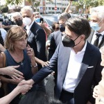 Foto Nicoloro G.   25/08/2021   Ravenna    Visita in citta' del presidente del M5S in vista delle amministrative di ottobre. nella foto Giuseppe Conte al suo arrivo in citta' tra strette di mano e selfie.