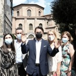 Foto Nicoloro G.   25/08/2021   Ravenna    Visita in citta' del presidente del M5S in vista delle amministrative di ottobre. nella foto il presidente del M5S in citta' per le amministrative di ottobre si e' concesso una passeggiata nel centro. Qui' e' davanti alla basilica di San Vitale.