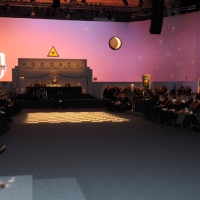 Foto Nicoloro G.  04/04/2014  Rimini  Sono iniziati al Palacongressi di Rimini i lavori dell' assise del Grande Oriente d' Italia ( GOI ) dal titolo " A vele spiegate verso il futuro ". Come è abitudine il programma della Grande Loggia, che quest' anno  include anche l' installazione del nuovo Gran Maestro, prevede una parte aperta al pubblico e una parte riservata ai fratelli maestri accreditati. nella foto il salone, ovvero il Tempio, dove si svolgono le riunioni e le cerimonie.