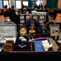 Foto Nicoloro G.  10/04/2015  Rimini    Assise annuale del Grande Oriente d\' Italia, la più importante istituzione massonica italiana, dal titolo \" Il coraggio delle idee, la costanza delle azioni \". nella foto un banco con gadget di ispirazione massonica.