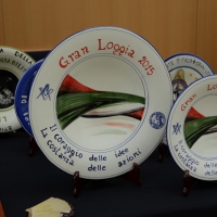 Foto Nicoloro G.  10/04/2015  Rimini    Assise annuale del Grande Oriente d' Italia, la più importante istituzione massonica italiana, dal titolo " Il coraggio delle idee, la costanza delle azioni ". nella foto piatti commemorativi dell' evento.