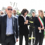 Foto Nicoloro G.   24/05/2023   Localita' San Pancrazio - Russi ( Ravenna ).   Si sono svolti nella Pieve di San Pancrazio i funerali di Stato di due delle 15 vittime accertate in seguito all' alluvione che ha colpito le zone del ravennate. nella foto la ministra Anna Maria Bernini al suo arrivo in chiesa  accolta dal prefetto Castrese de Rosa e dal sindaco di Russi Valentina Palli.