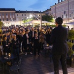 Foto Nicoloro G.   27/05/2025   Ravenna   Il neo sindaco di Ravenna incontra in piazza la cittadinanza per ringraziare dopo la vittoria al primo turno delle elezioni amministrative. nella foto il neo sindaco di Ravenna Alessandro Barattoni.