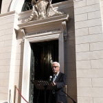 Foto Nicoloro G.   26/05/2023   Ravenna   Nell' ambito della Lettura perpetua della Divina Commedia davanti alla tomba di Dante, il premio Nobel per la Letteratura 2021 Abdulrazak Gurnah ha letto il XXVI Canto dell' Inferno. nella foto il premio Nobel Abdulrazak Gurnah.