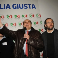Foto Nicoloro G. 19/01/2013 Milano Inaugurazione della nuova sede del Circolo PD Romana-Calvairate alla presenza del segretario generale del PD Pierluigi Bersani. nella foto Pierluigi Bersani – Umberto Ambrosoli  
