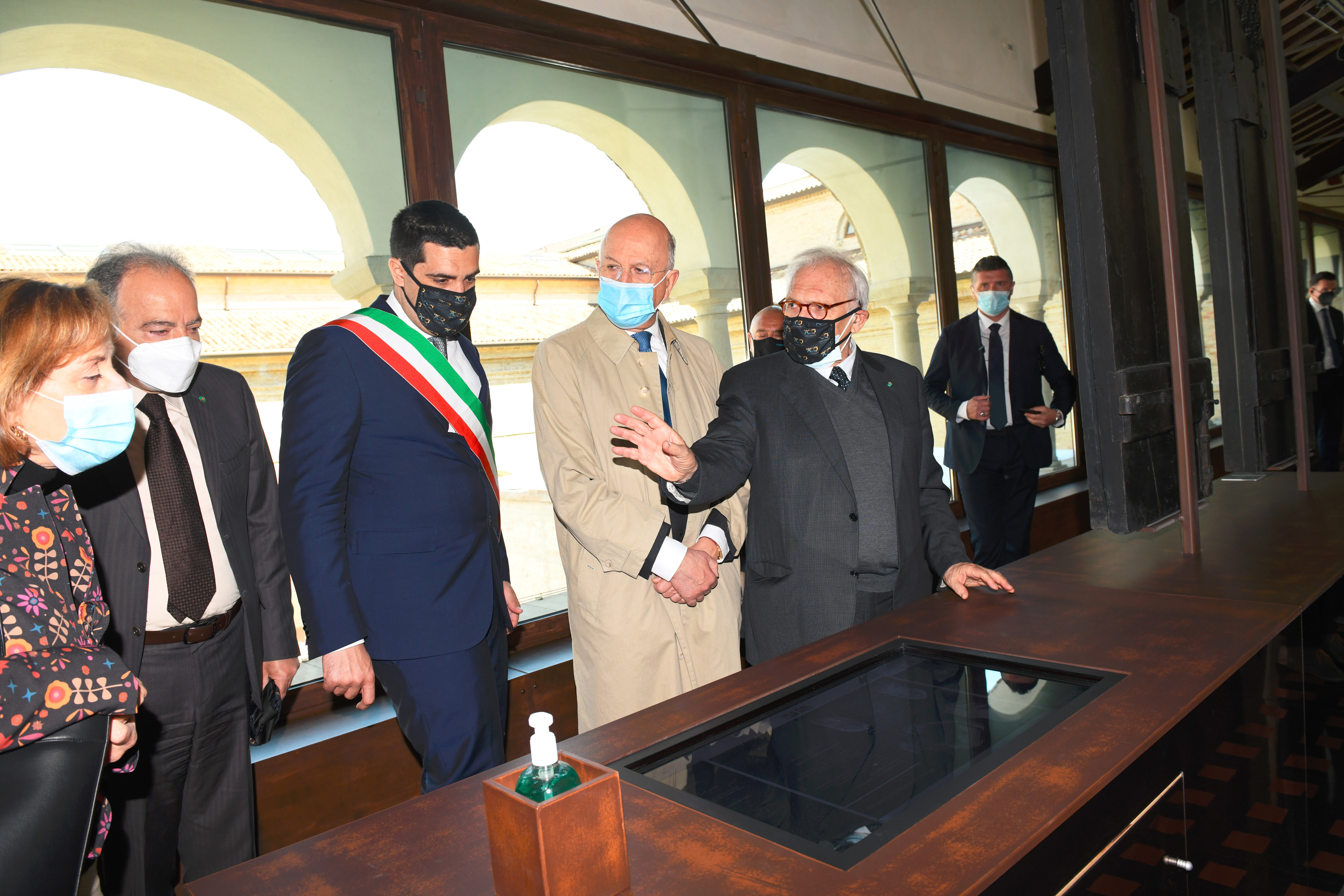 15/05/2021   Ravenna  Inaugurazione del Museo Dante alla presenza del ministro dell\' Istruzione. nella foto il ministro Patrizio Bianchi durante la sua visita alle sale del Museo Dante.
