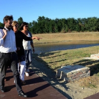 Foto Nicoloro G.  28/07/2015   Ravenna   Il ministro dei Beni e delle AttivitÃ  culturali inaugura il nuovo sito archeologico dell' Antico Porto di Classe. nella foto il ministro Dario Franceschini durante la sua visita al sito.