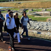 Foto Nicoloro G.  28/07/2015   Ravenna   Il ministro dei Beni e delle AttivitÃ  culturali inaugura il nuovo sito archeologico dell\' Antico Porto di Classe. nella foto il ministro Dario Franceschini durante la sua visita al sito.