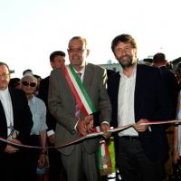 Foto Nicoloro G.  28/07/2015   Ravenna   Il ministro dei Beni e delle AttivitÃ  culturali inaugura il nuovo sito archeologico dell\' Antico Porto di Classe. nella foto il ministro Dario Franceschini con il sindaco di Ravenna Fabrizio Matteucci al tradizionale taglio del nastro.